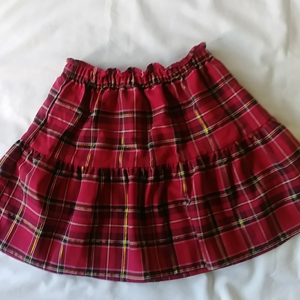 H&M Holidays' red skirt for Girls age 5T-6 yrs old.